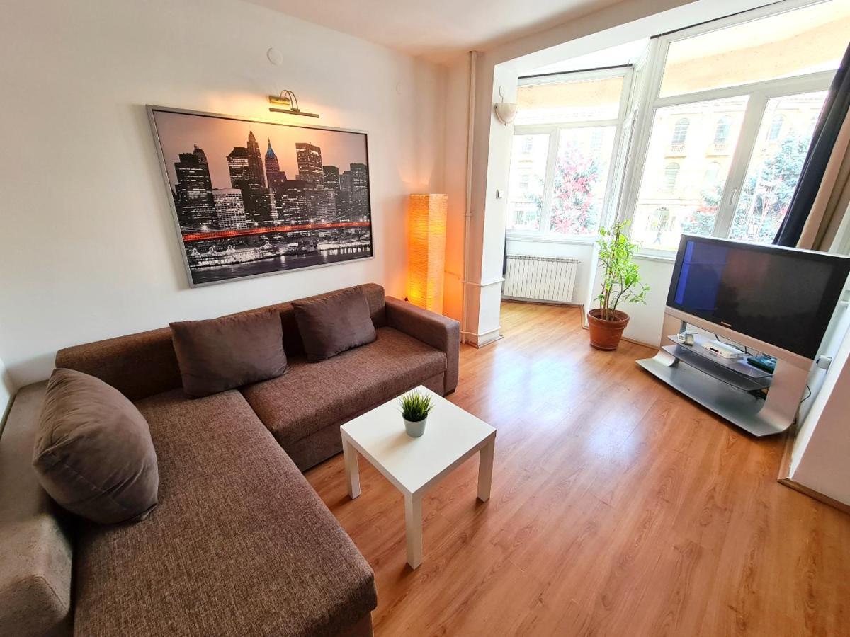 Appartement Mika Square